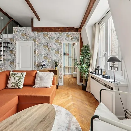Apartment Calme Et Atypique Champs-elysees, Parc Monceau Paris